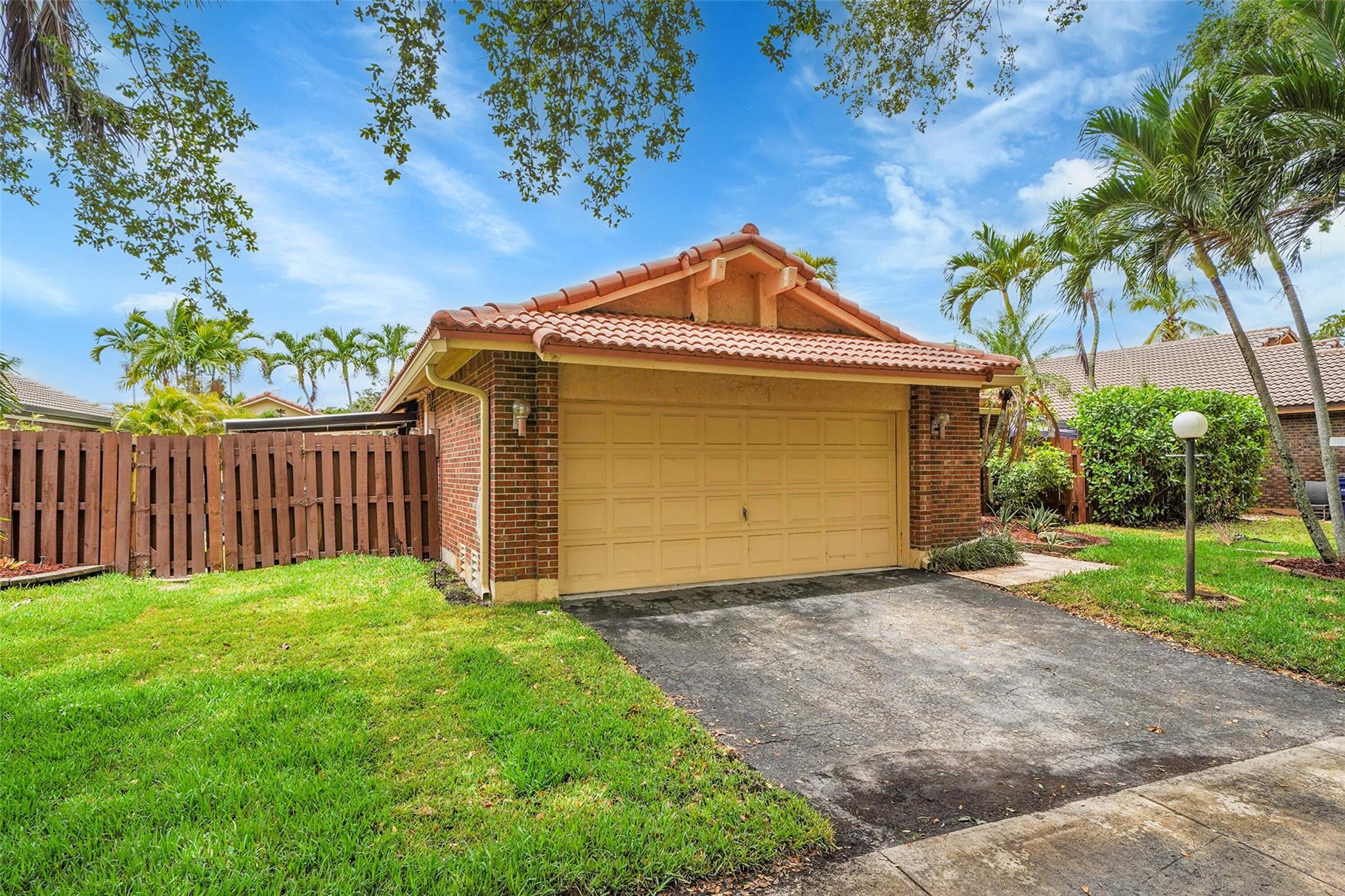 3360 E Point Drive