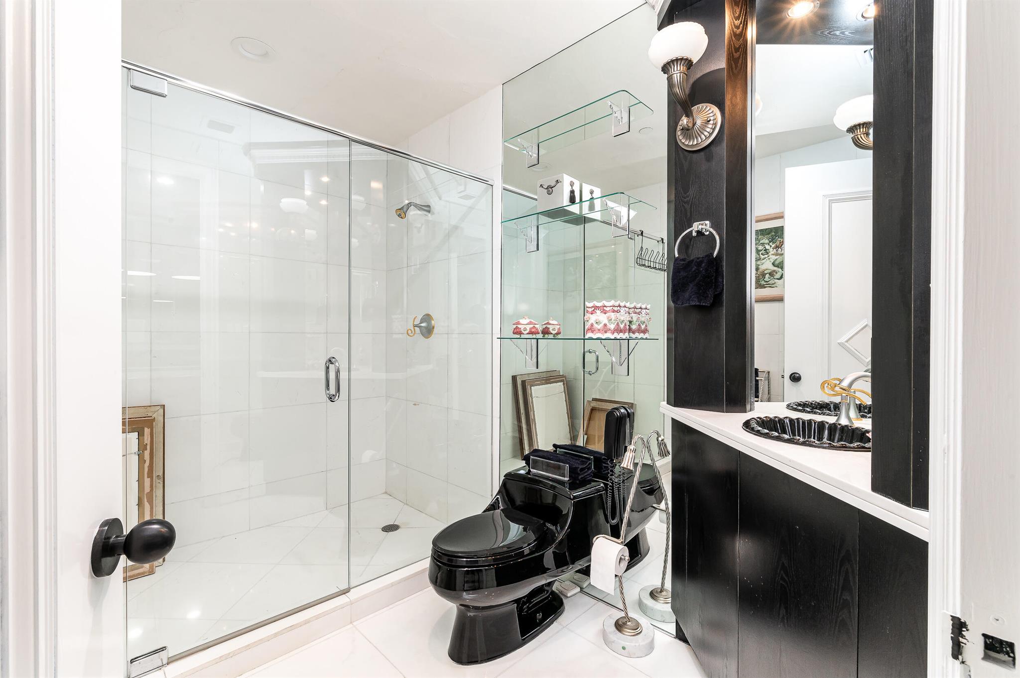 MIZNER GRAND CONDO - Residential