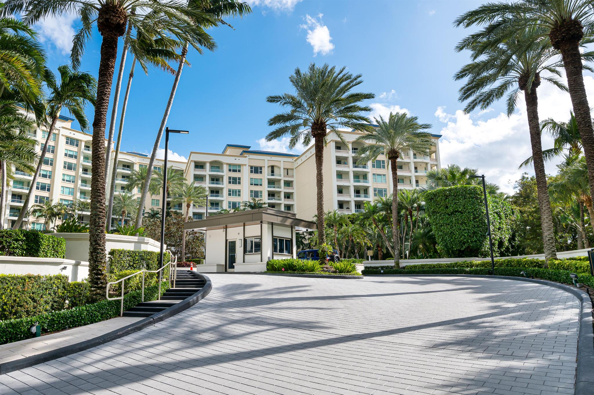 MIZNER GRAND CONDO - Residential