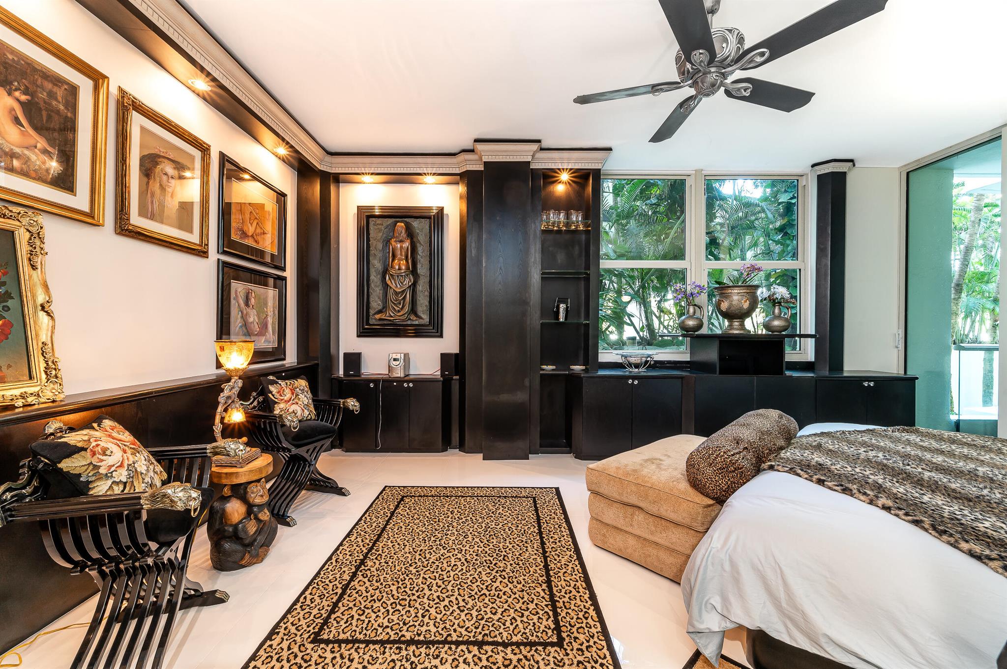 MIZNER GRAND CONDO - Residential