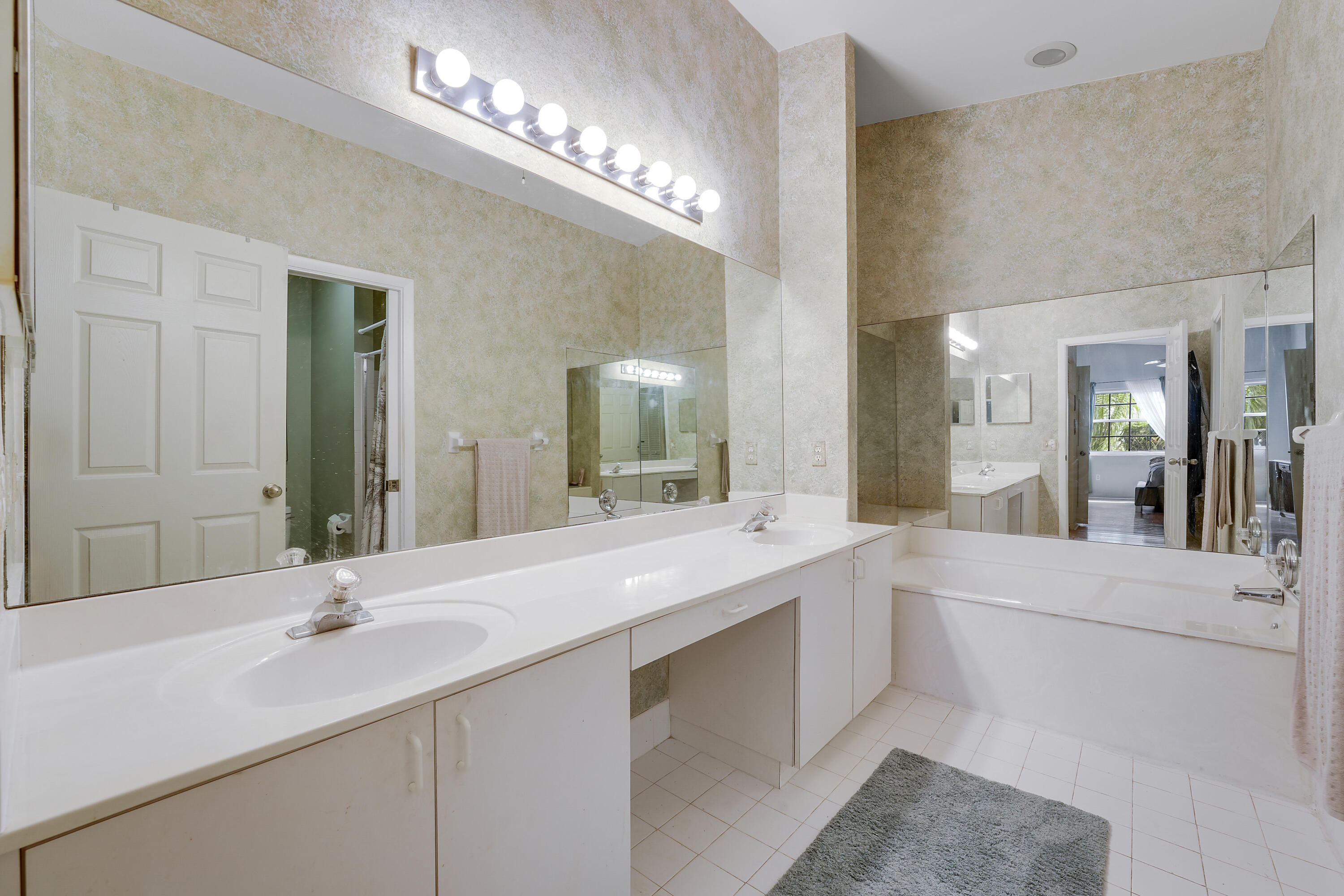 AMERICAN HERITAGE HOMES PH 1 - Residential