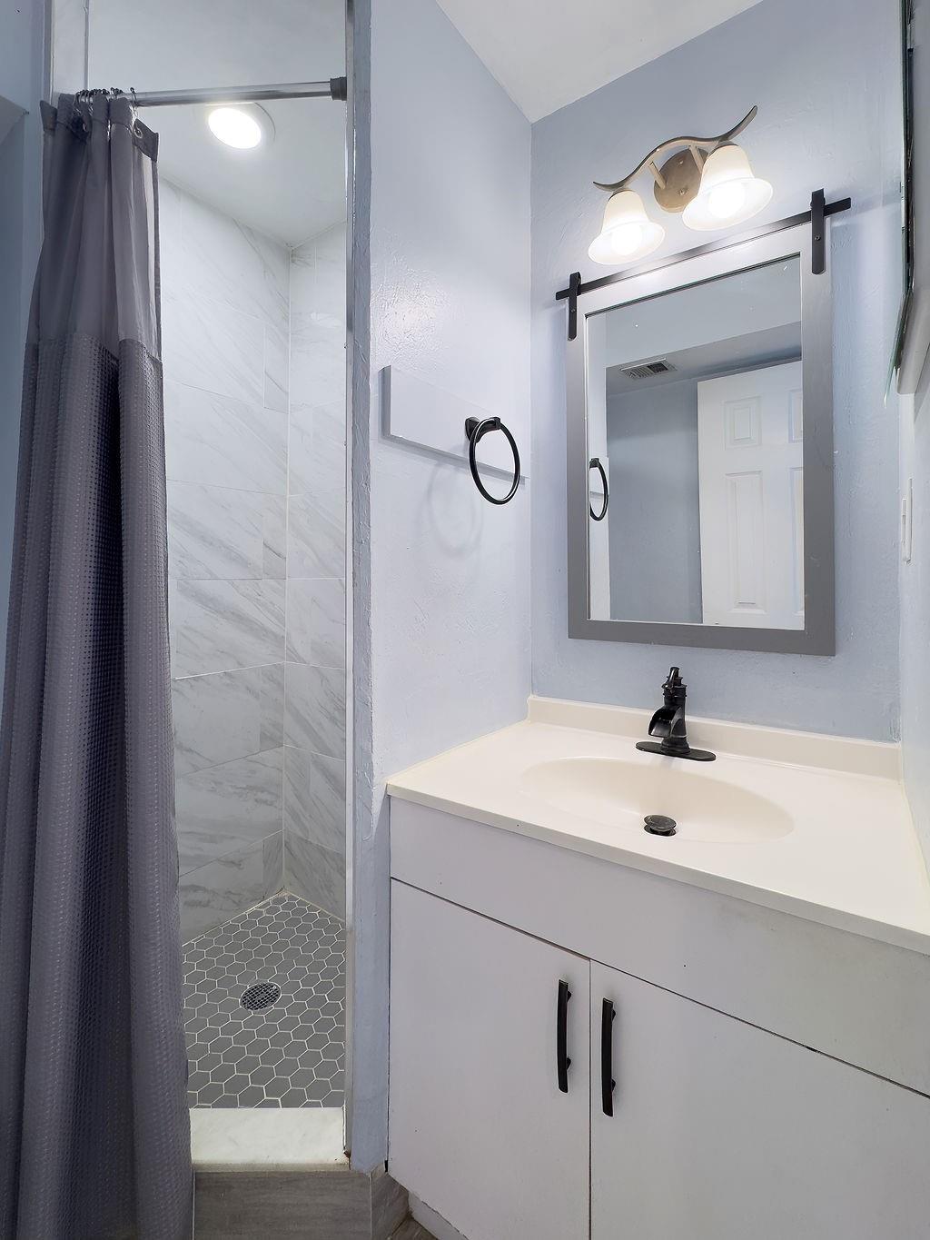 Oakland Park Second Add 1 - Residential Lease