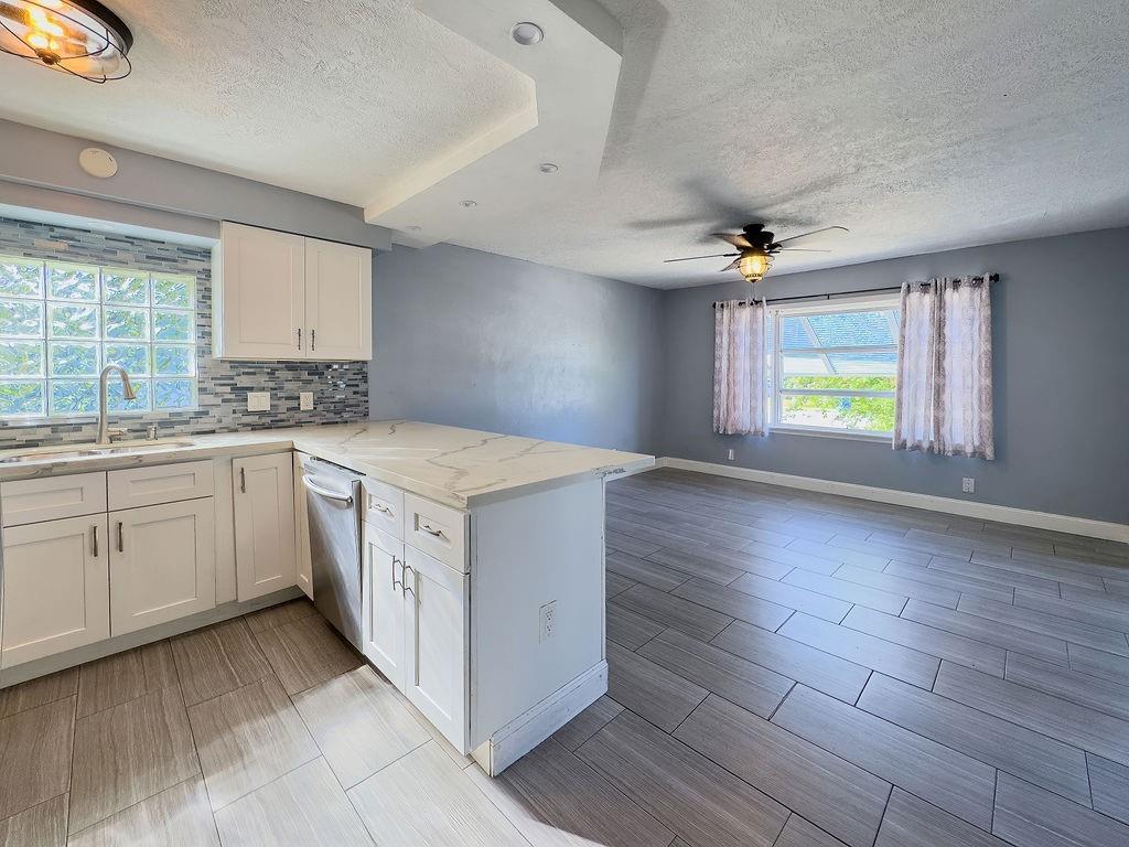 Oakland Park Second Add 1 - Residential Lease