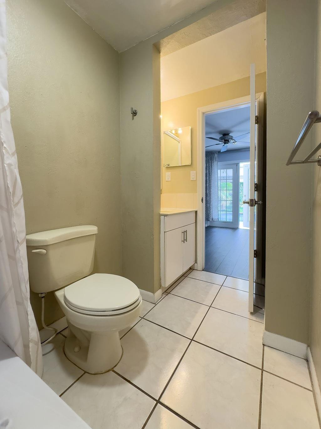 Oakland Park Second Add 1 - Residential Lease