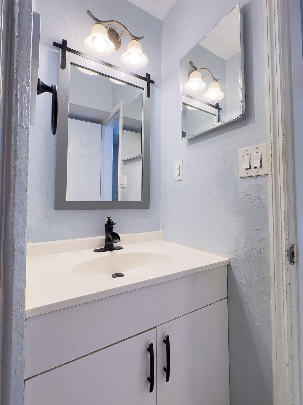 Oakland Park Second Add 1 - Residential Lease