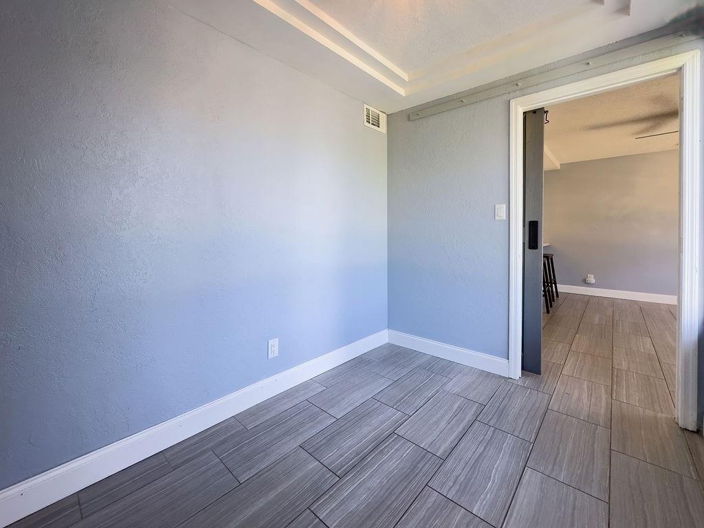 Oakland Park Second Add 1 - Residential Lease