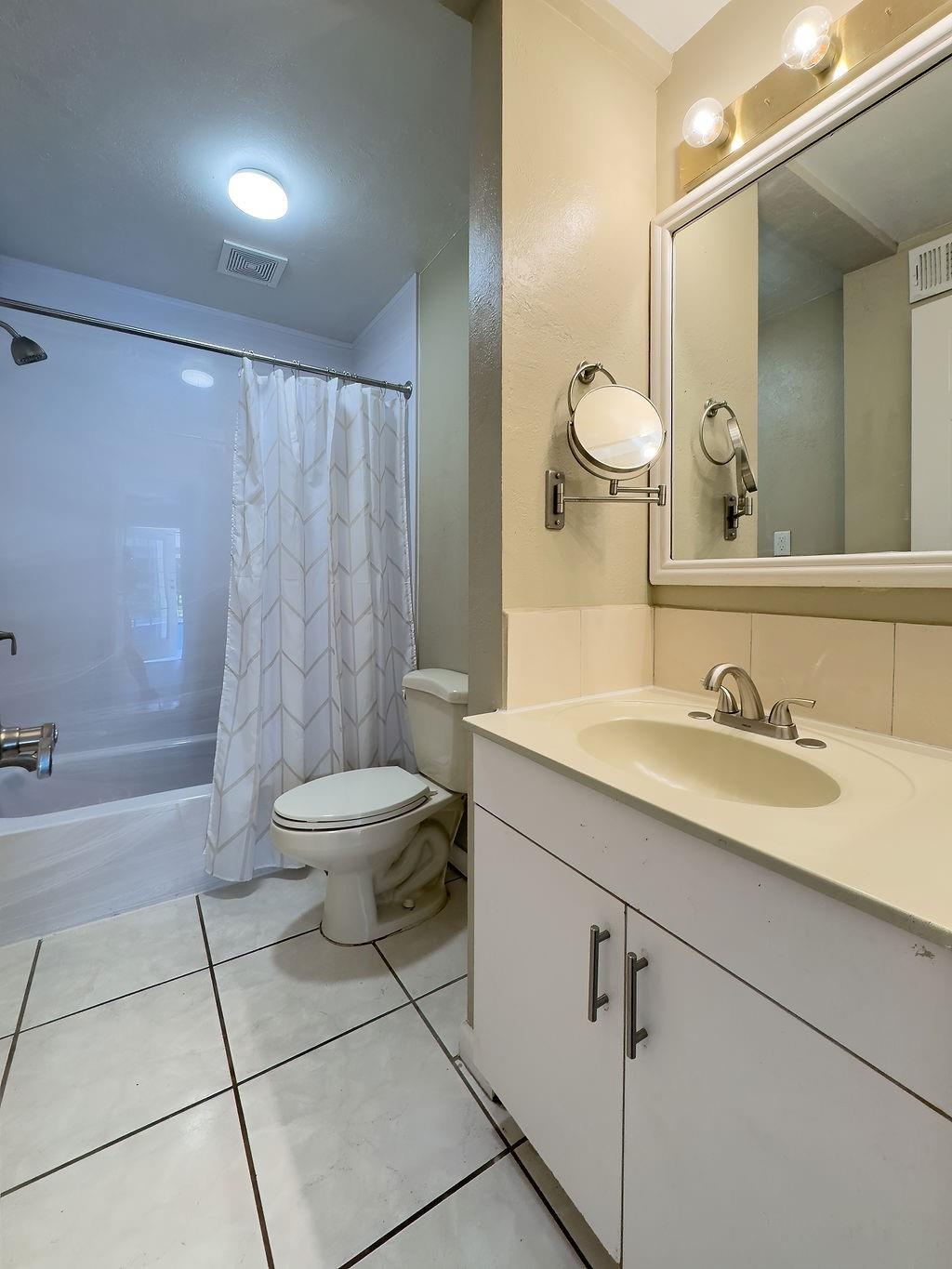 Oakland Park Second Add 1 - Residential Lease