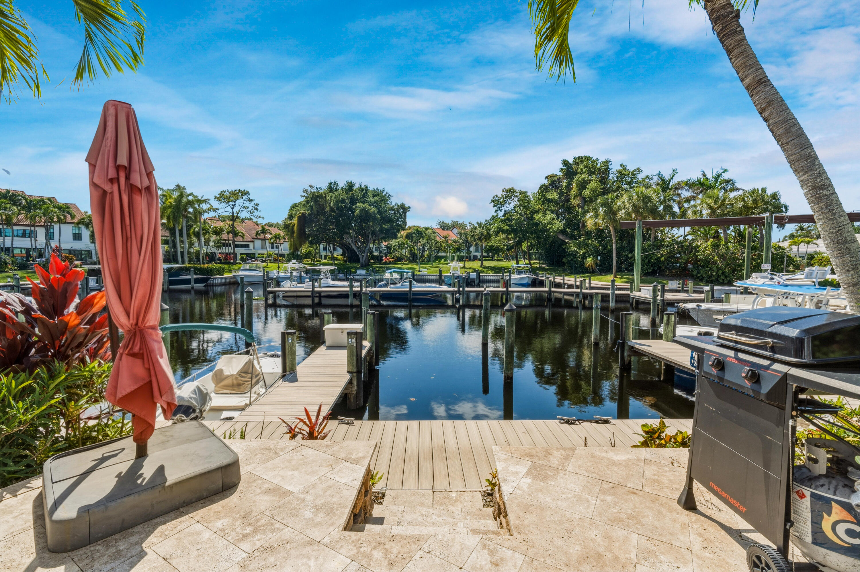 MARINERS COVE 1 - Residential