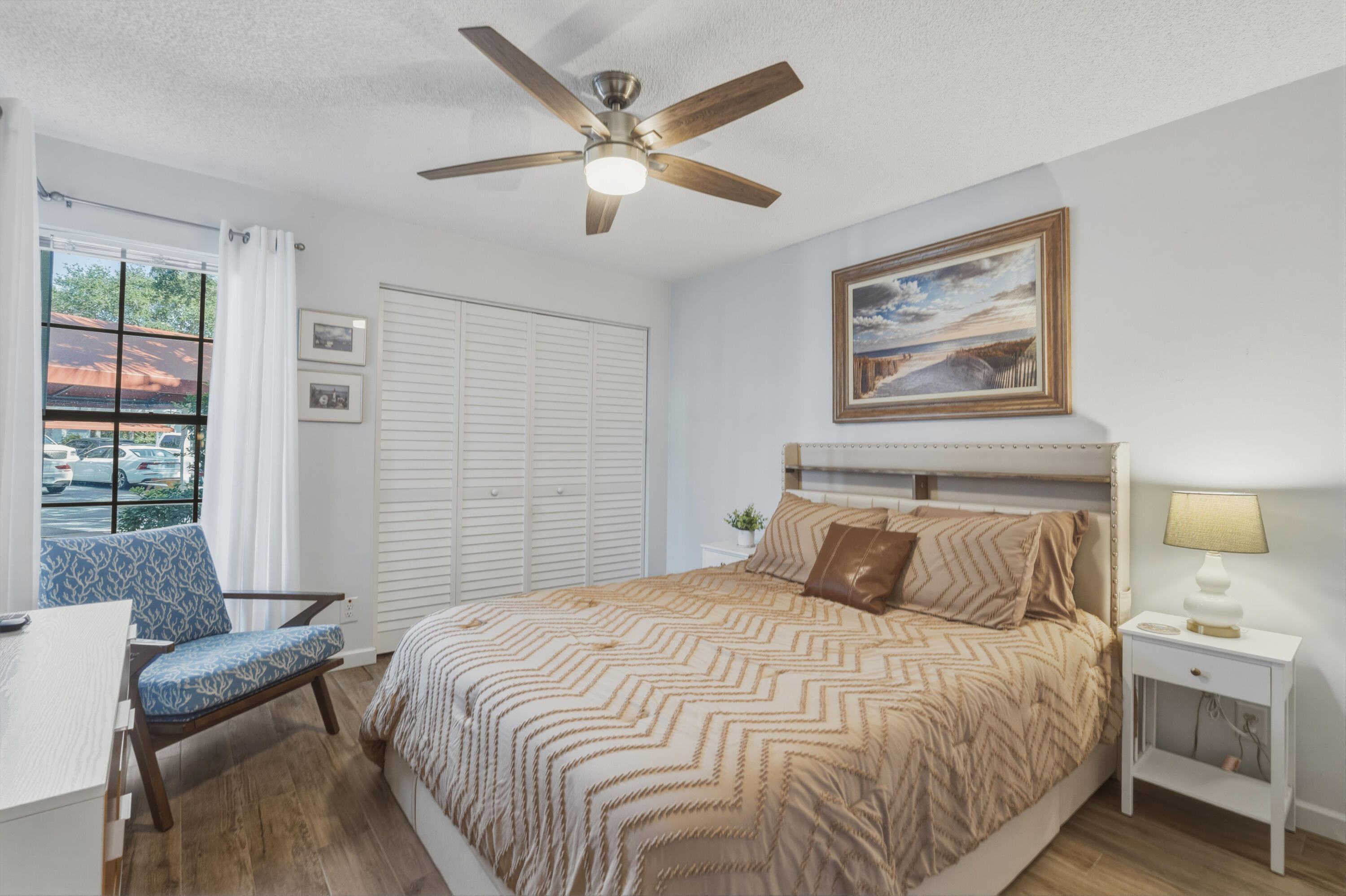 MARINERS COVE 1 - Residential