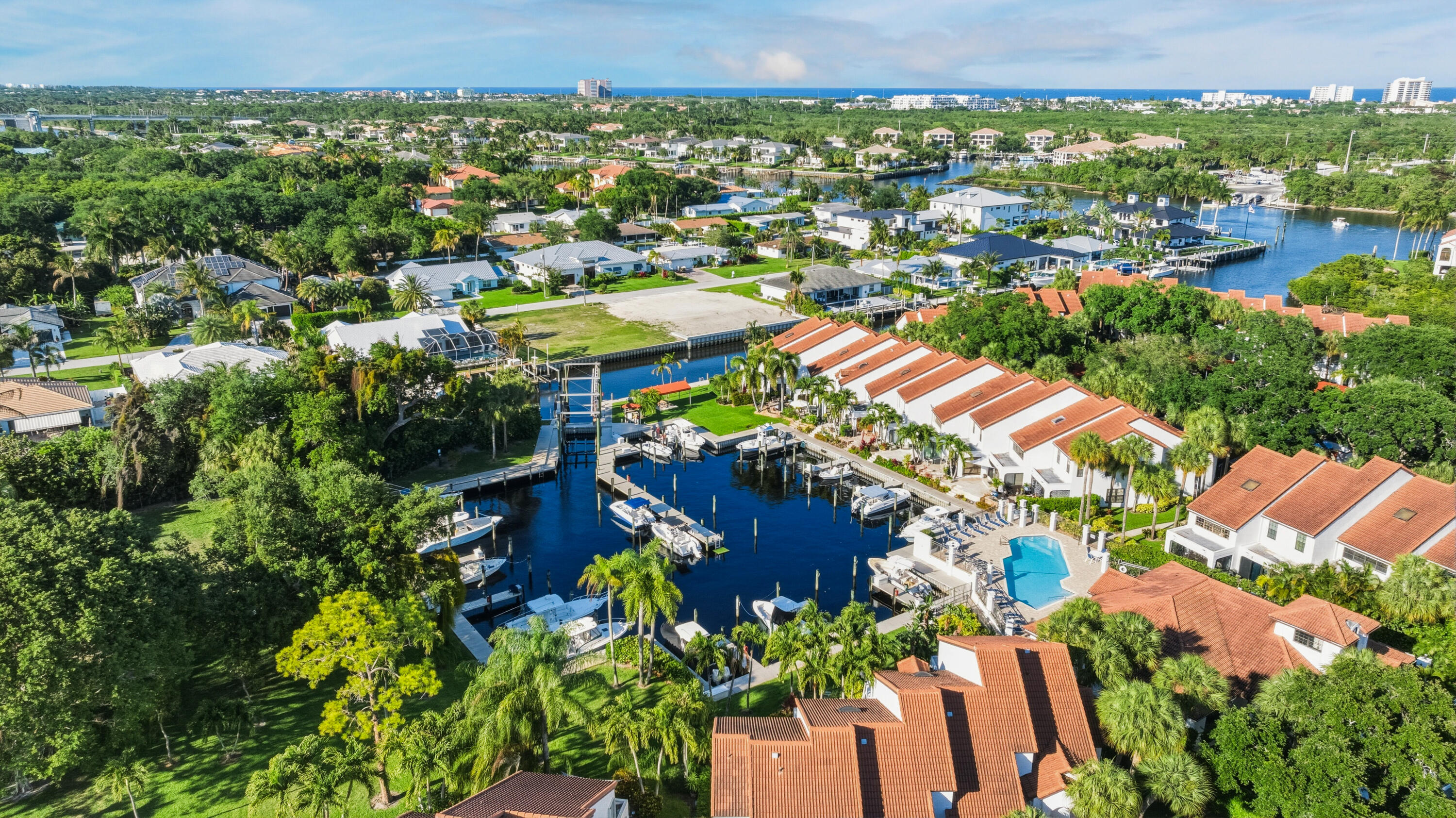 MARINERS COVE 1 - Residential