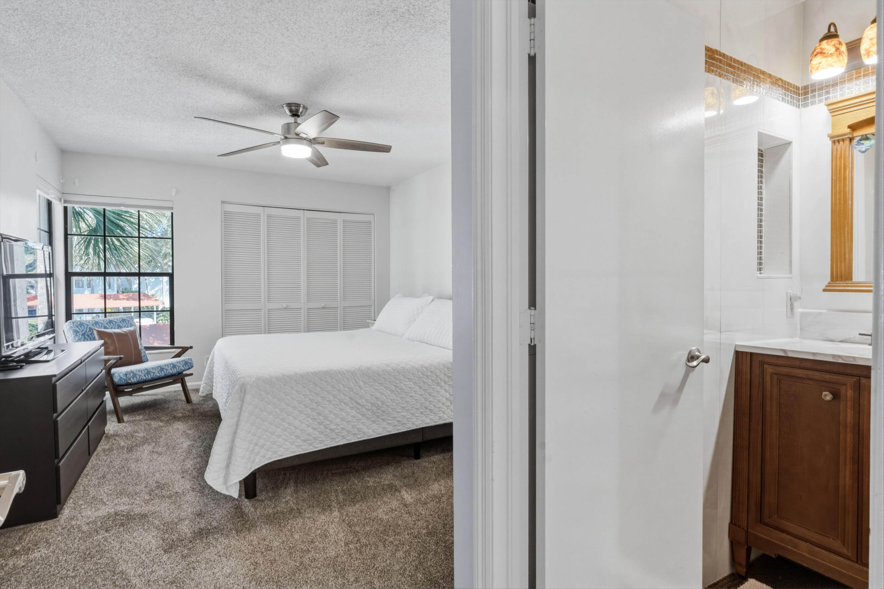 MARINERS COVE 1 - Residential