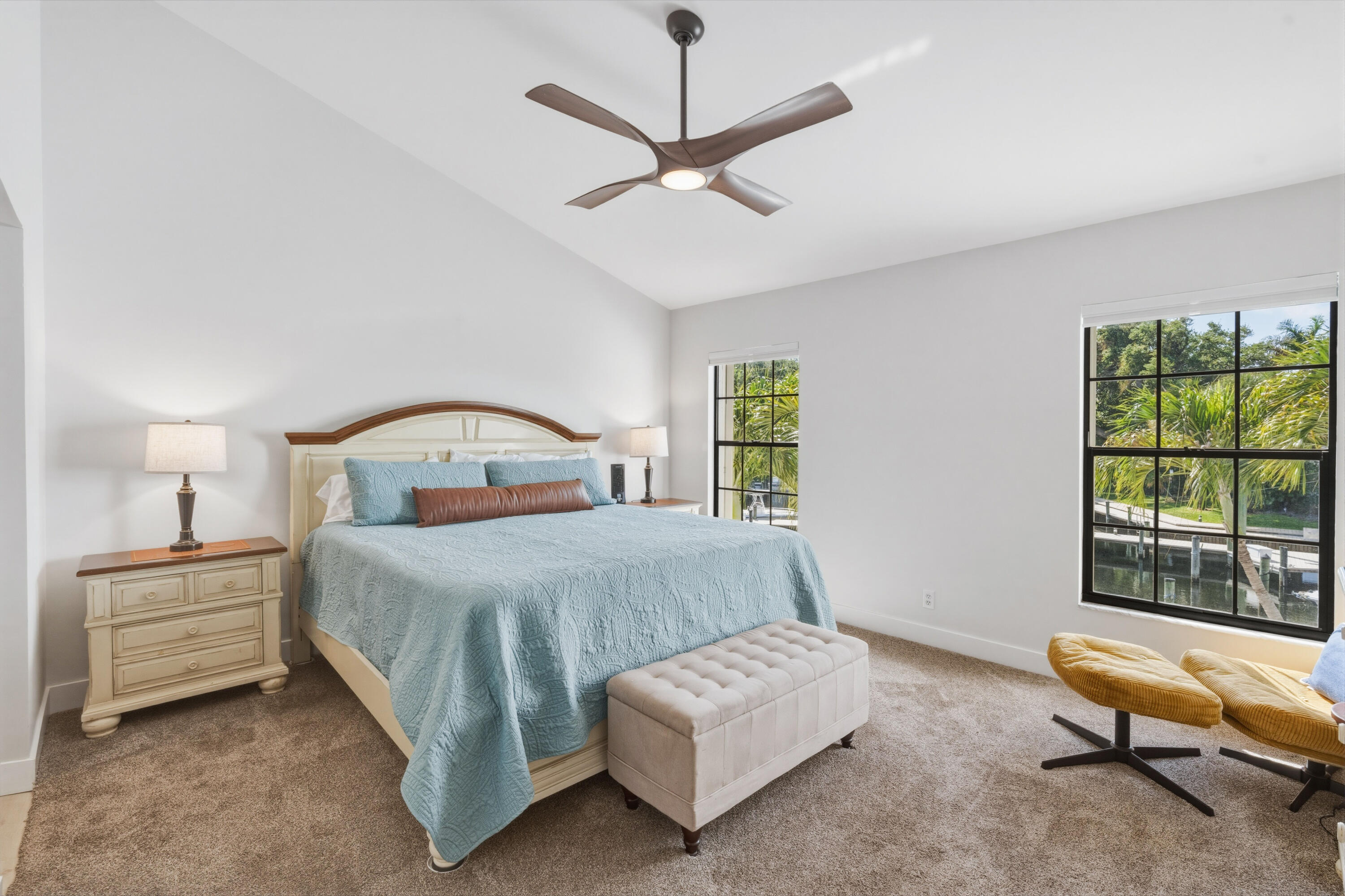 MARINERS COVE 1 - Residential