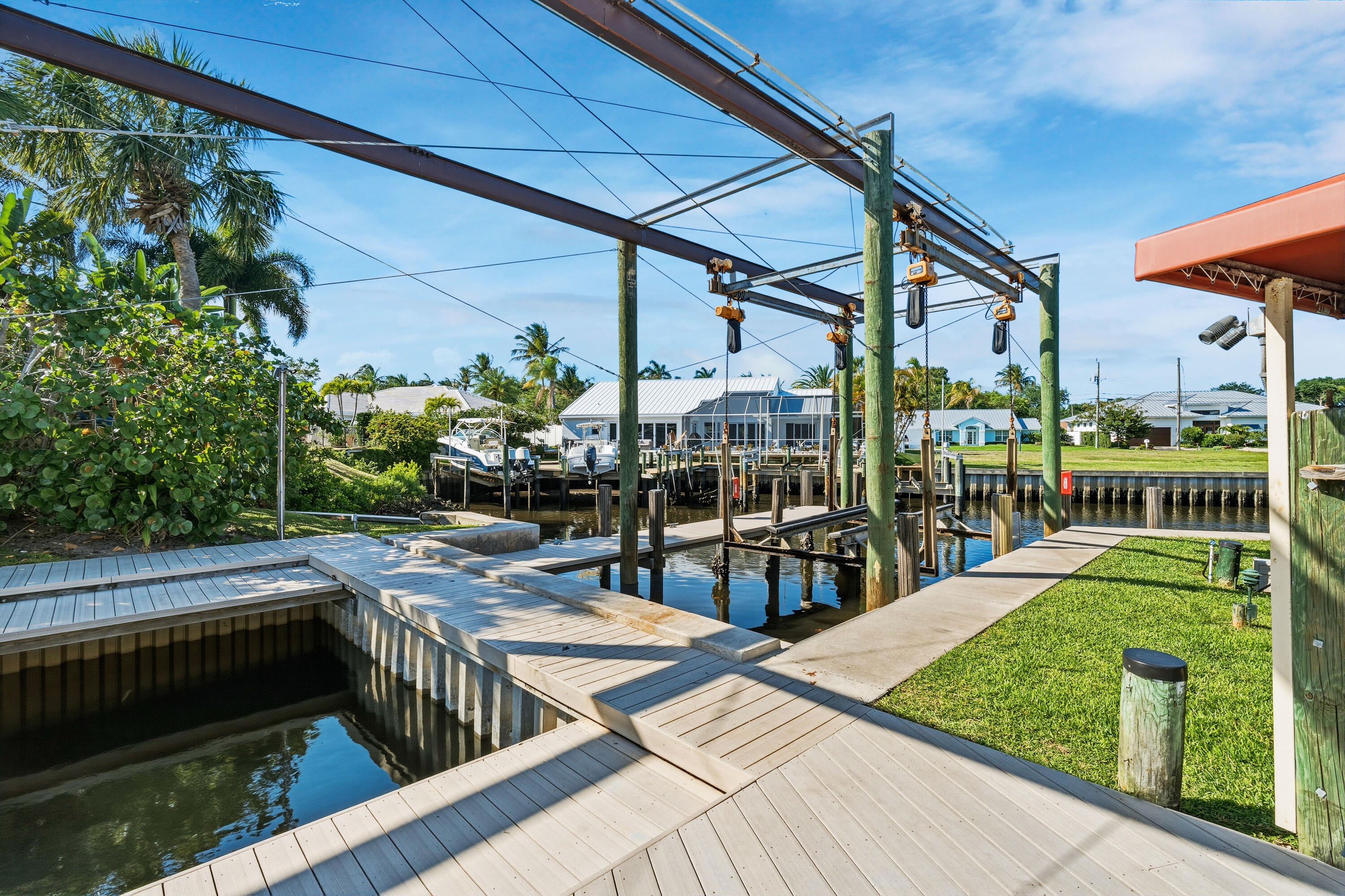 MARINERS COVE 1 - Residential