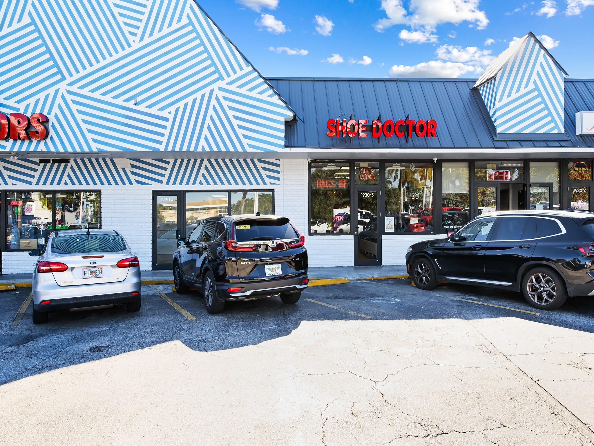 1930 E Sunrise Blvd 4