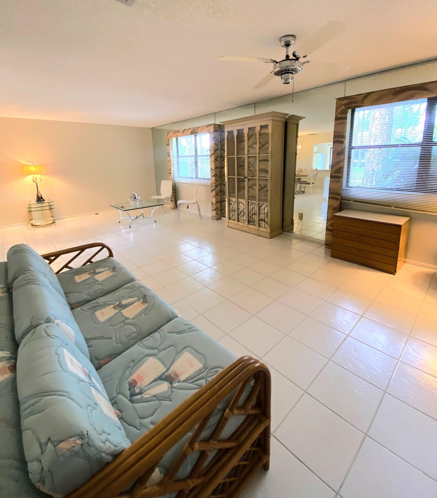 STRATHMORE GATE I UNIT TWO - Residential