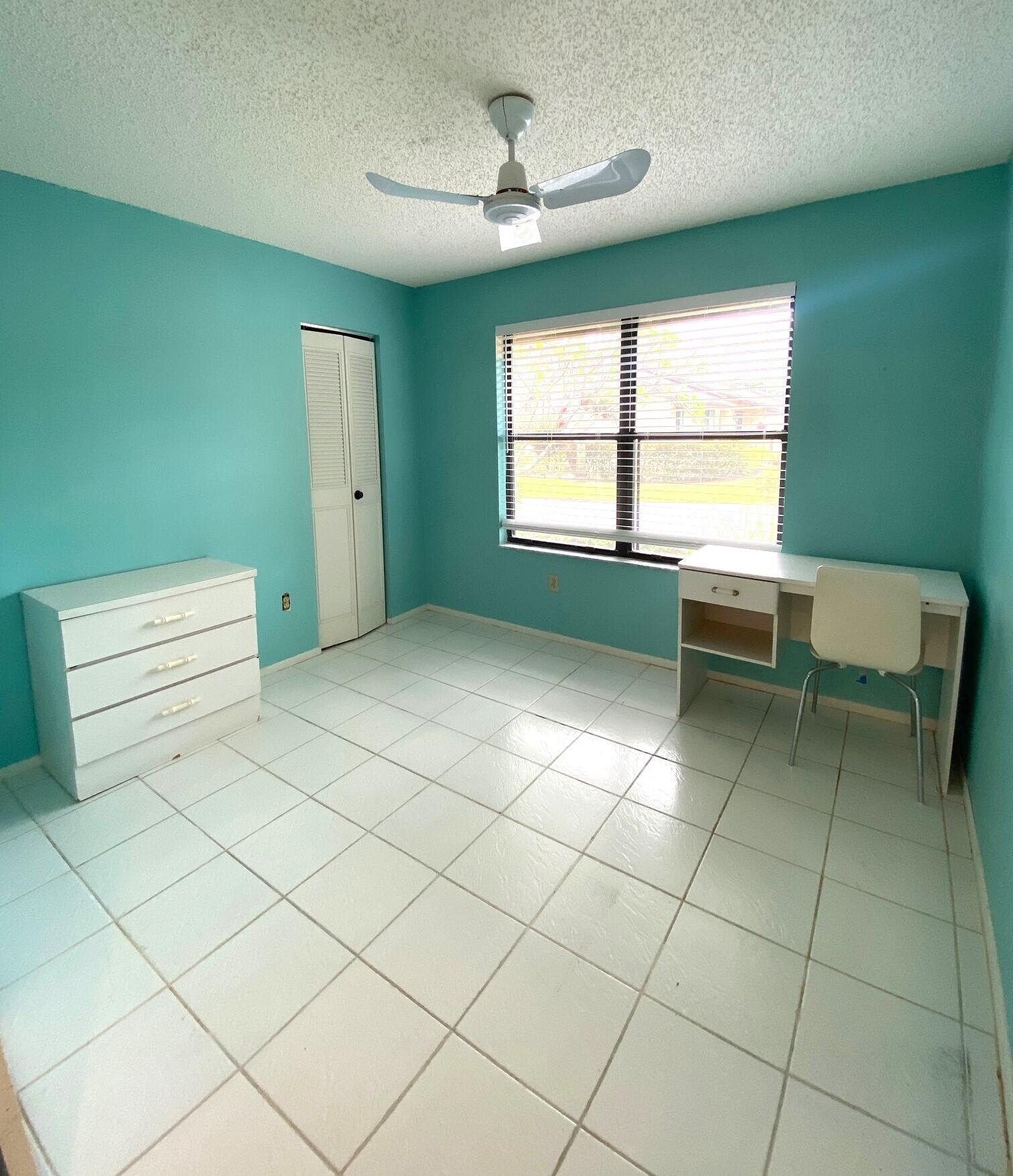 STRATHMORE GATE I UNIT TWO - Residential