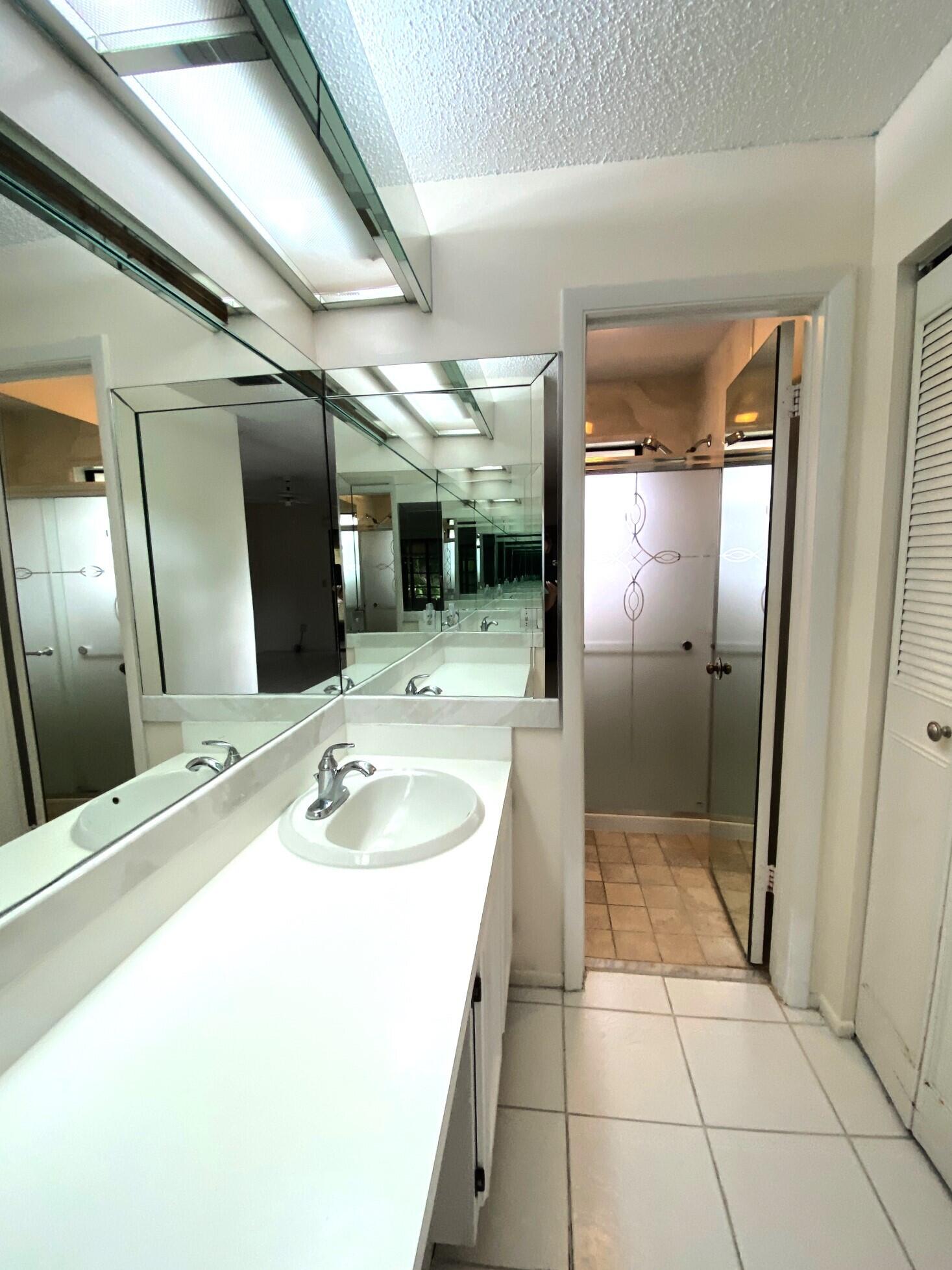 STRATHMORE GATE I UNIT TWO - Residential