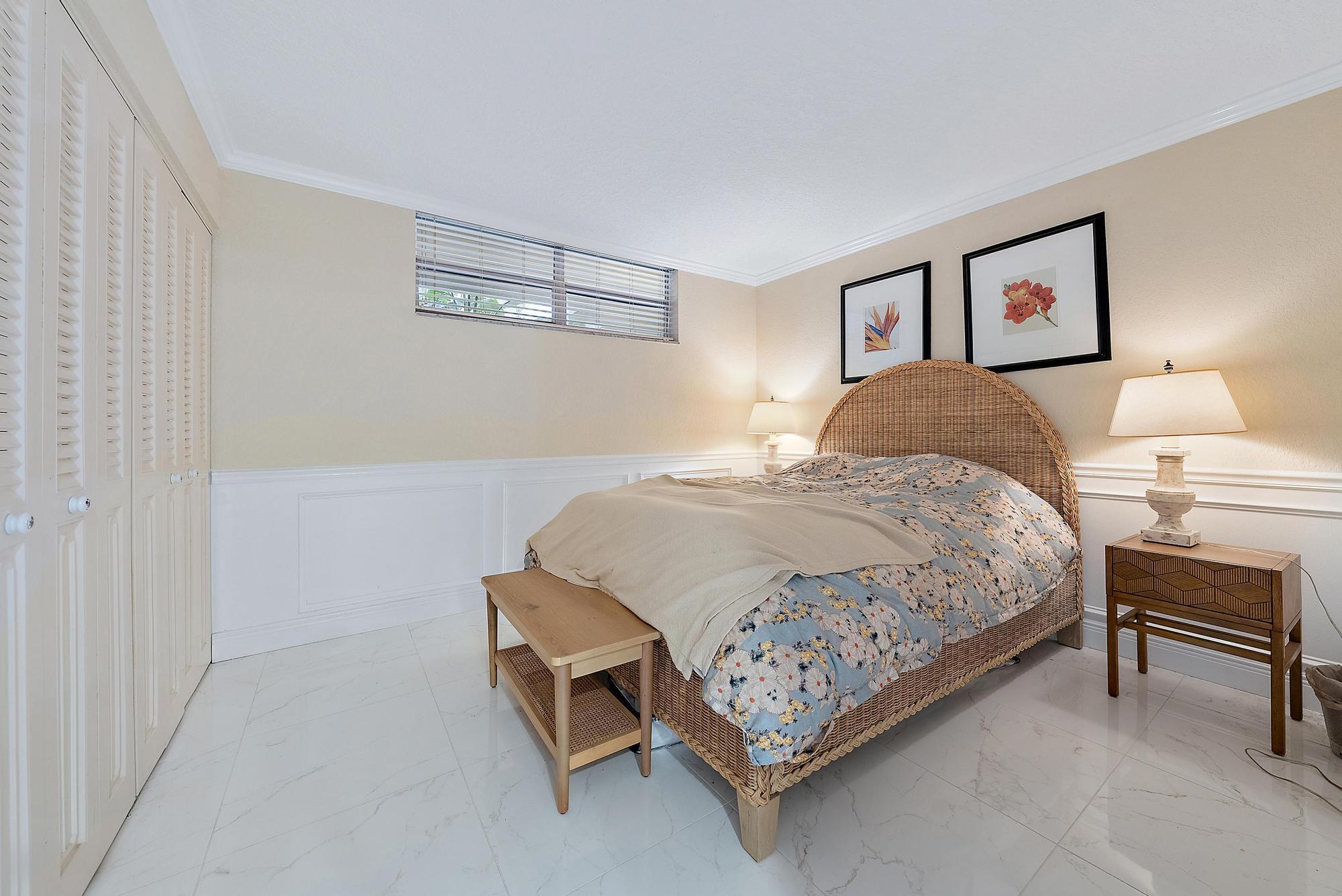 MAYAN TOWERS CONDO II - T - Residential Lease