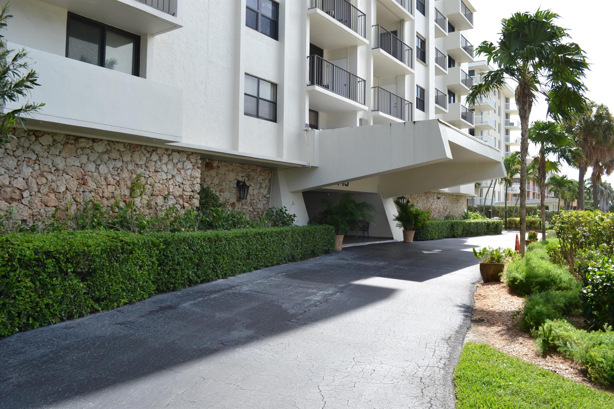 MAYAN TOWERS CONDO II - T - Residential Lease