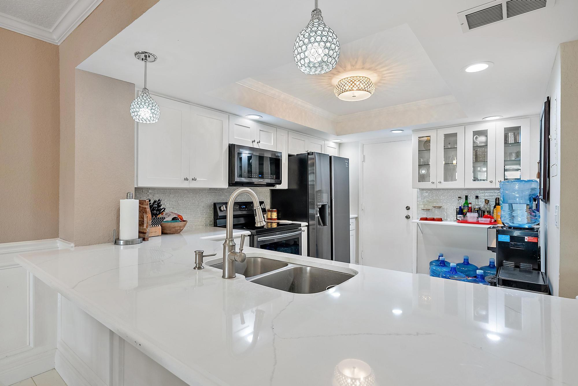 MAYAN TOWERS CONDO II - T - Residential Lease