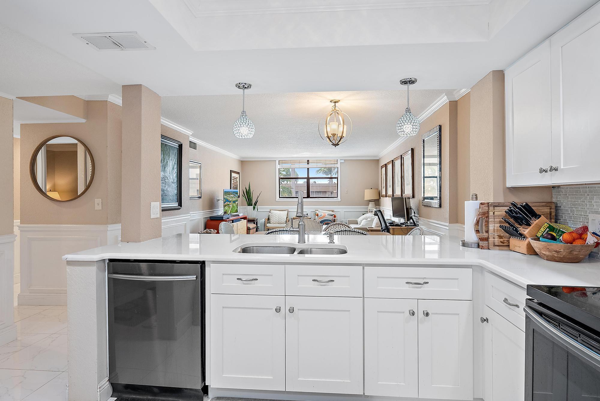 MAYAN TOWERS CONDO II - T - Residential Lease