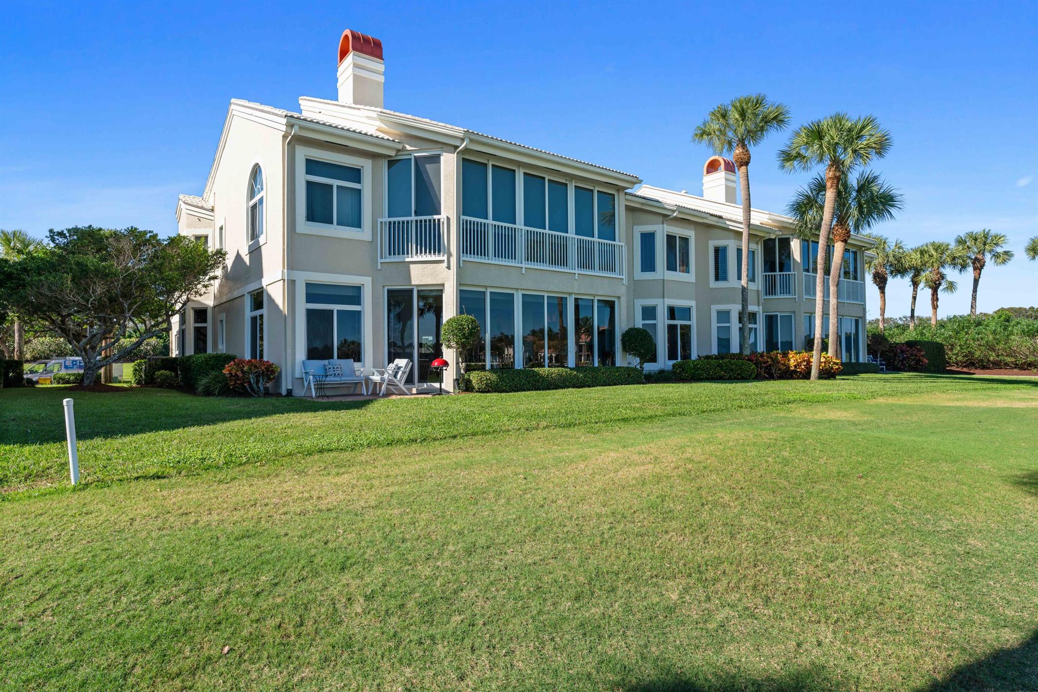ADMIRALS COVE - Residential