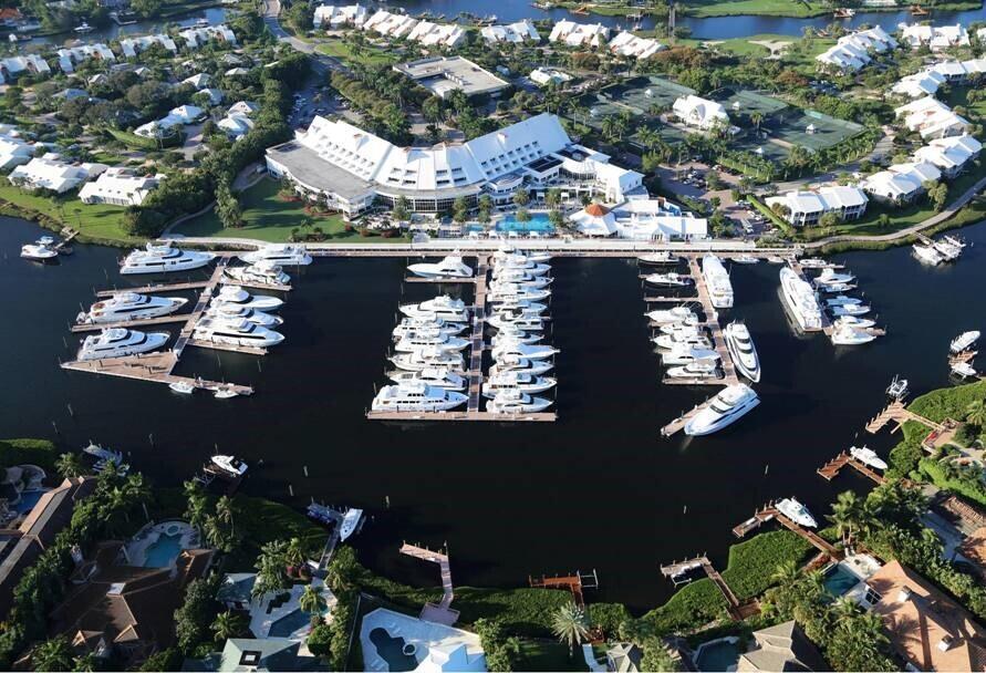 ADMIRALS COVE - Residential