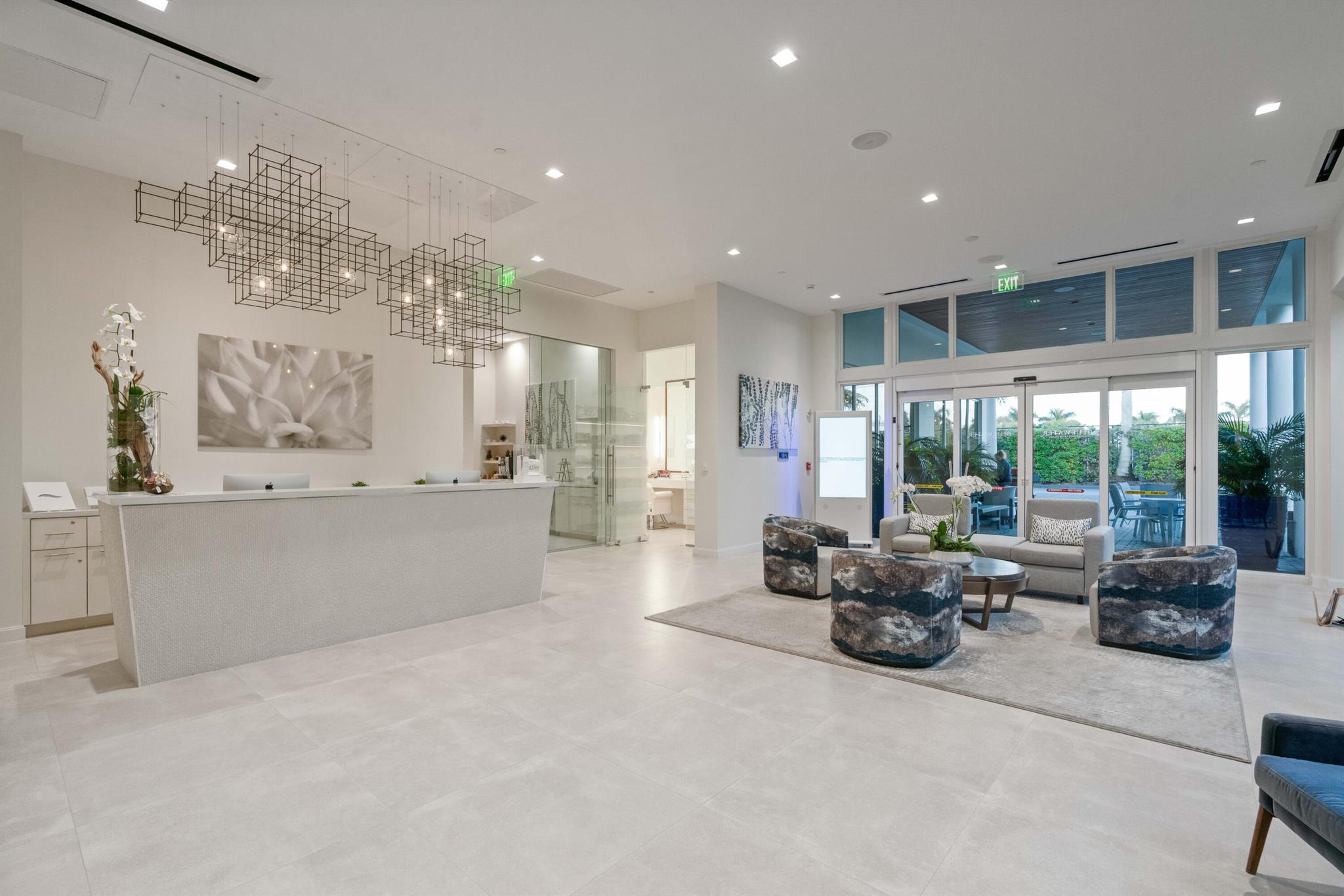 ADMIRALS COVE - Residential