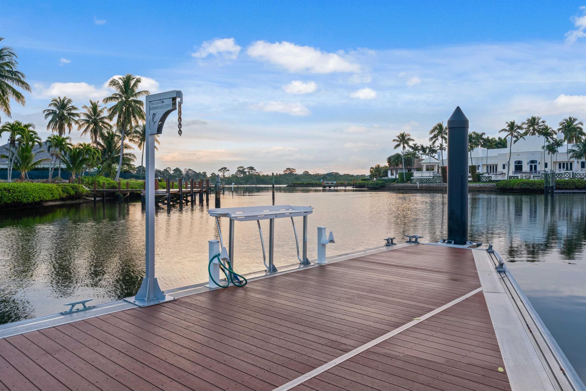 ADMIRALS COVE - Residential