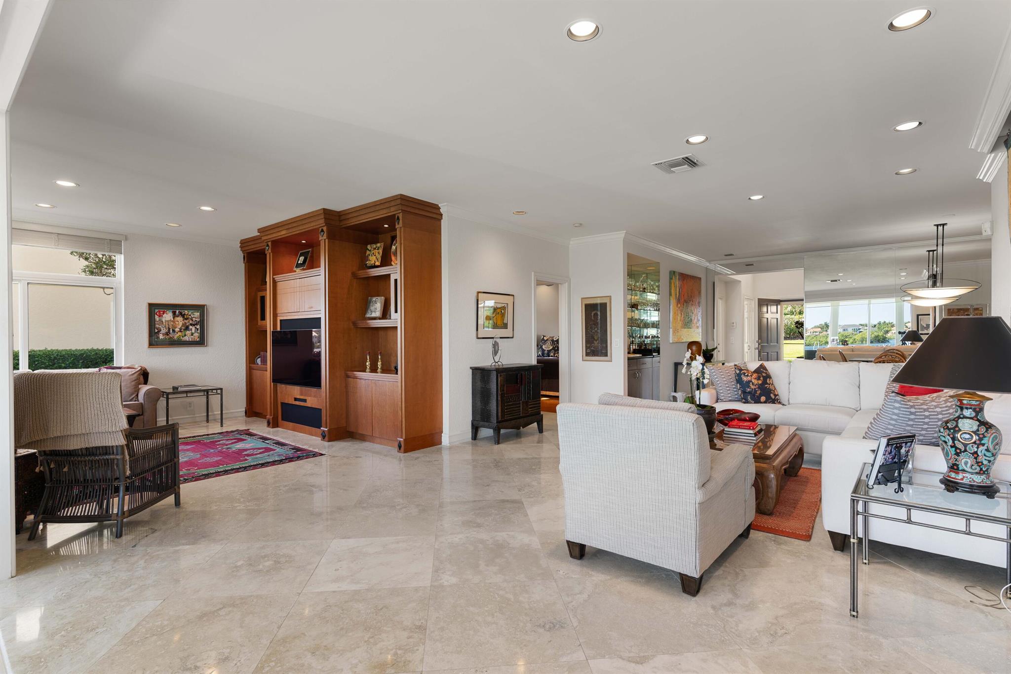 ADMIRALS COVE - Residential