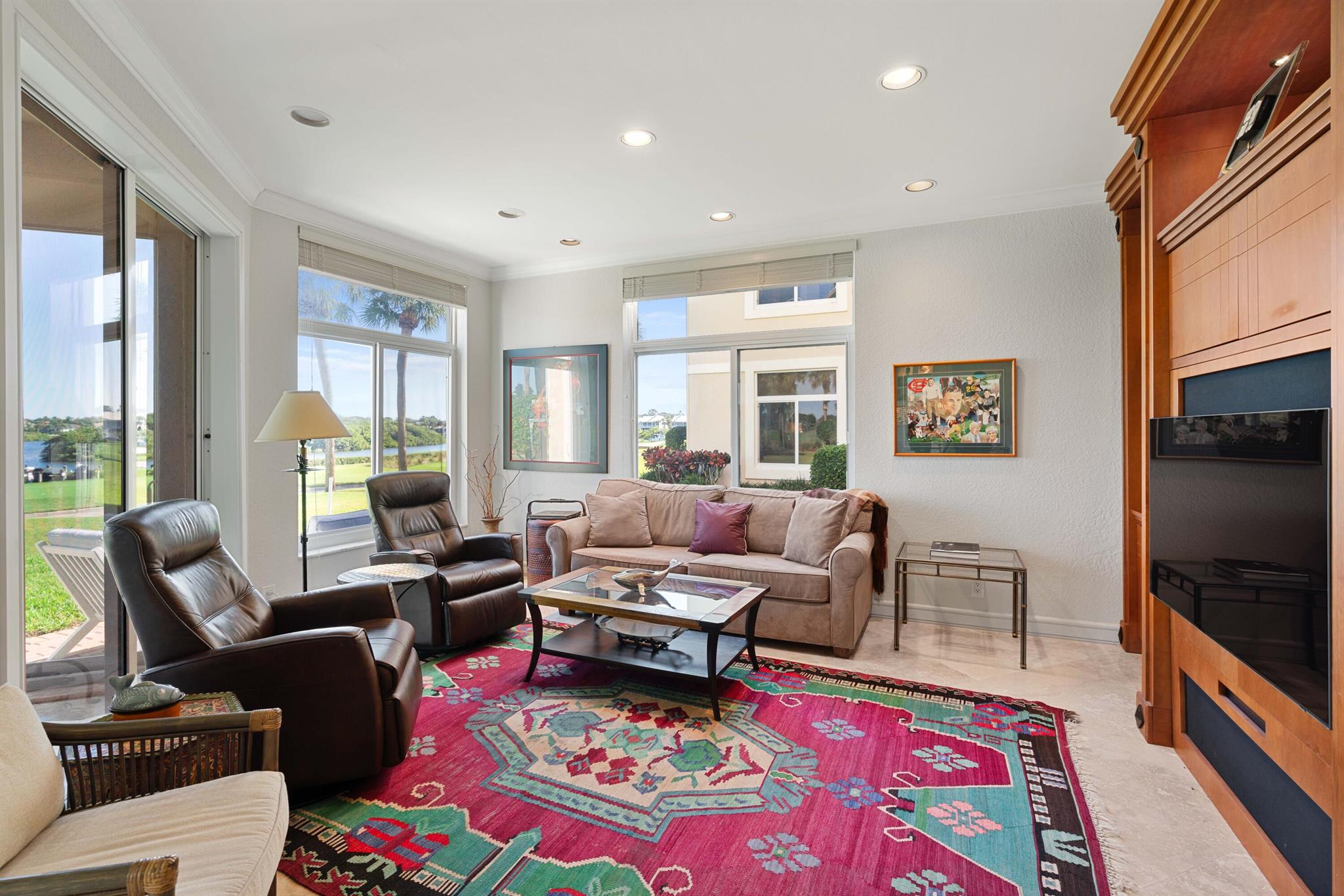 ADMIRALS COVE - Residential