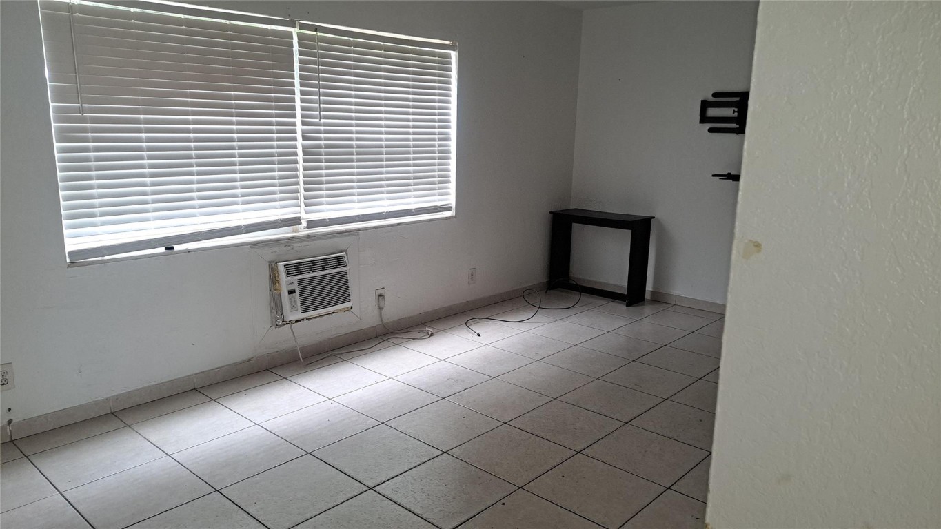 LAKE WORTH TOWN OF ADD - Residential Lease