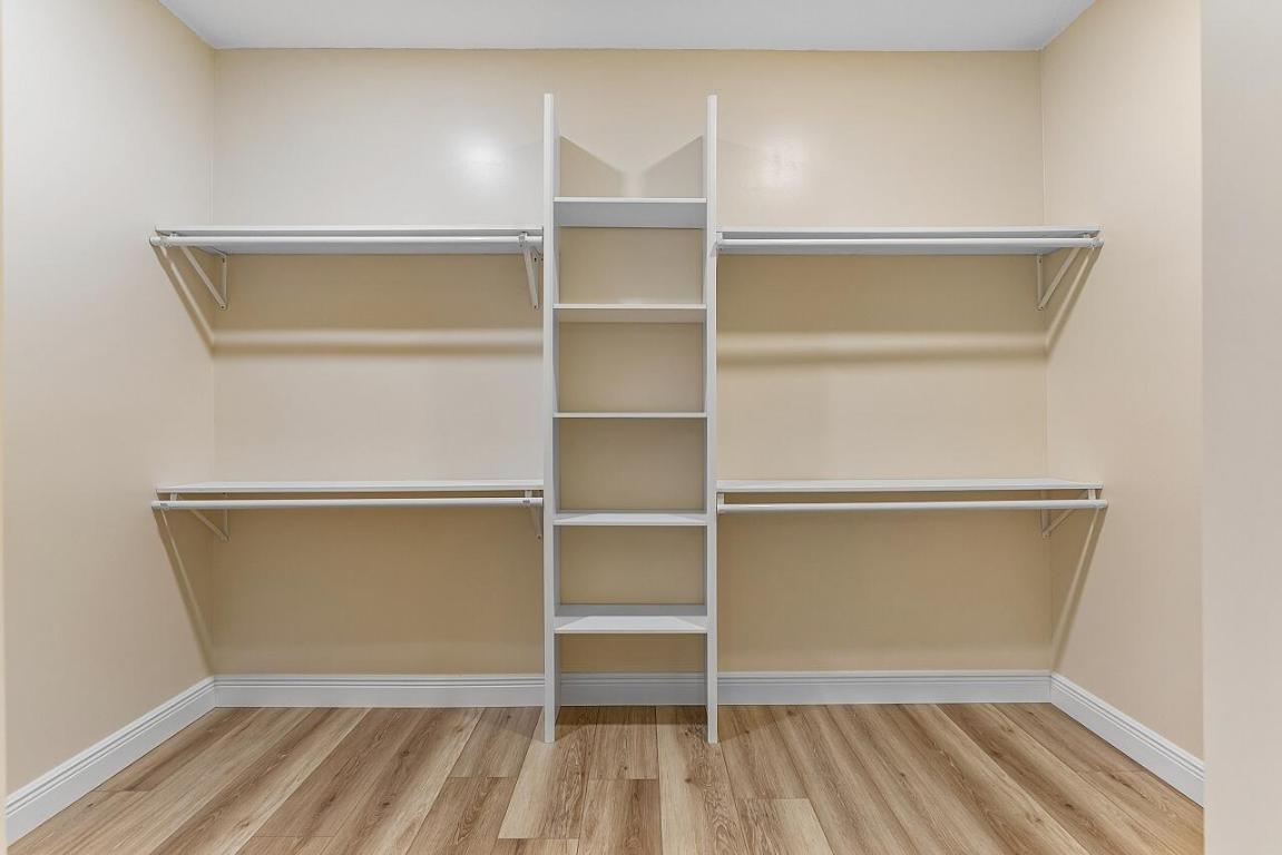 VERO LAKE ESTATES UNIT 5A - Residential