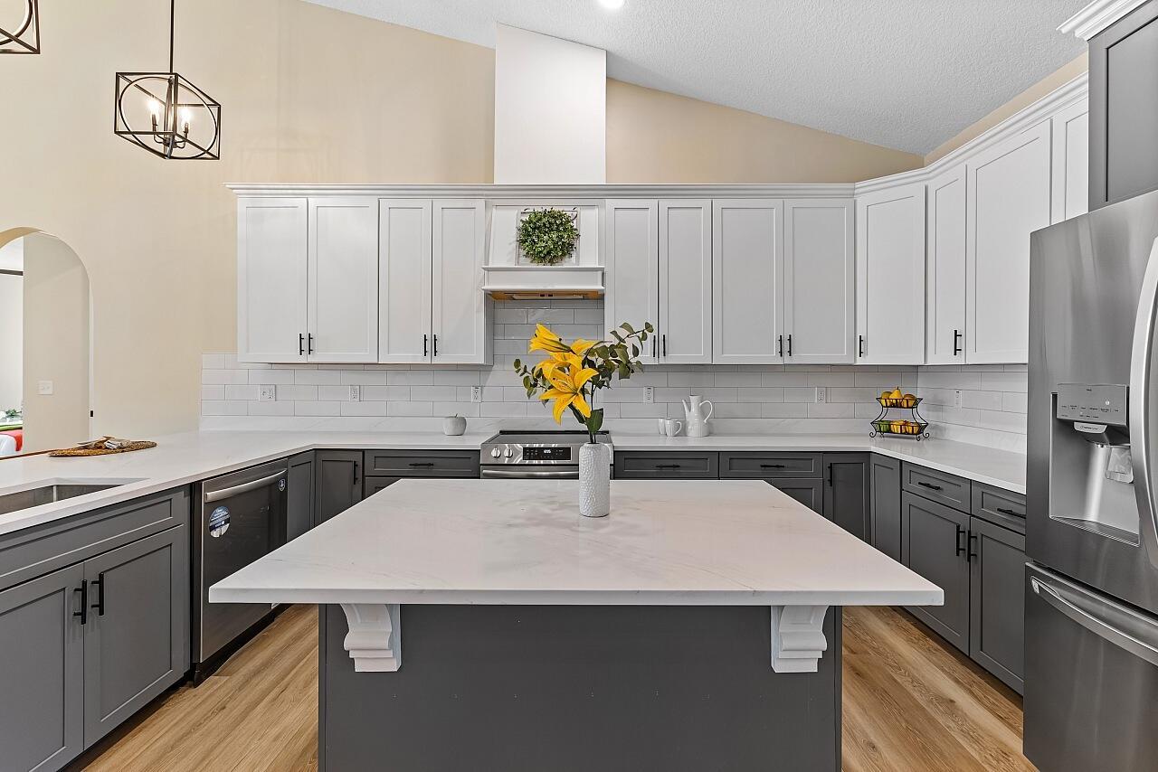 VERO LAKE ESTATES UNIT 5A - Residential