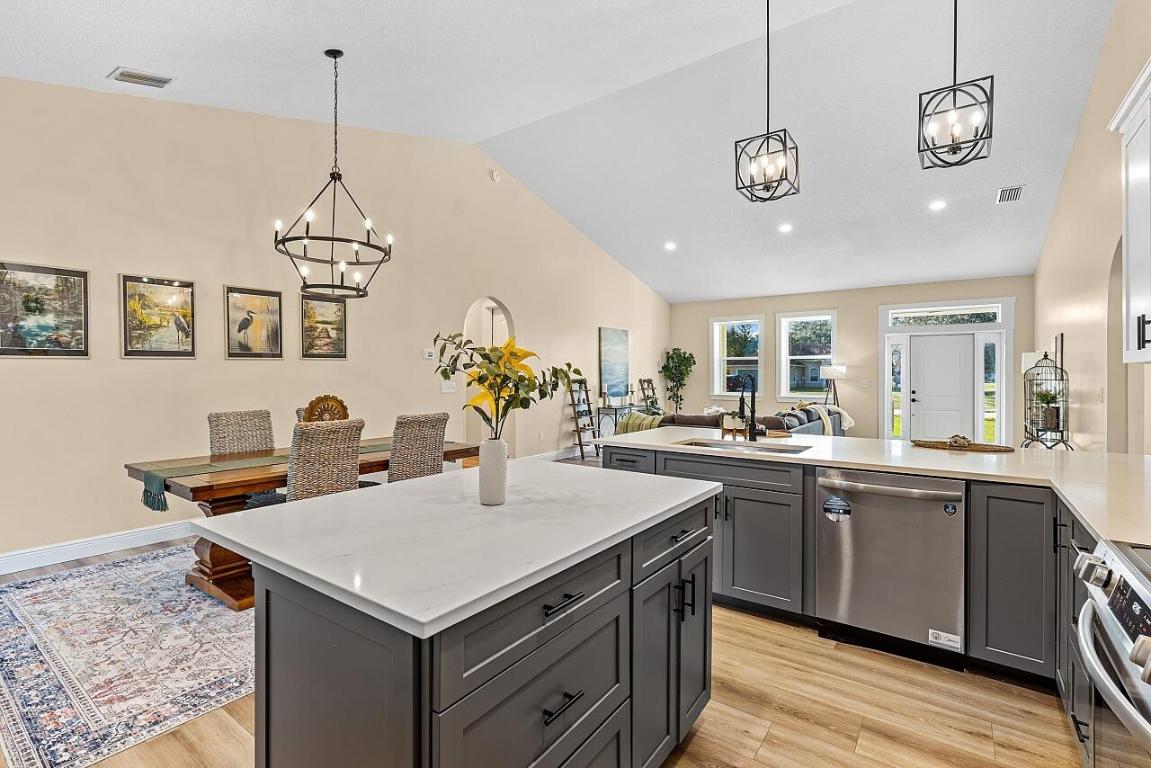 VERO LAKE ESTATES UNIT 5A - Residential