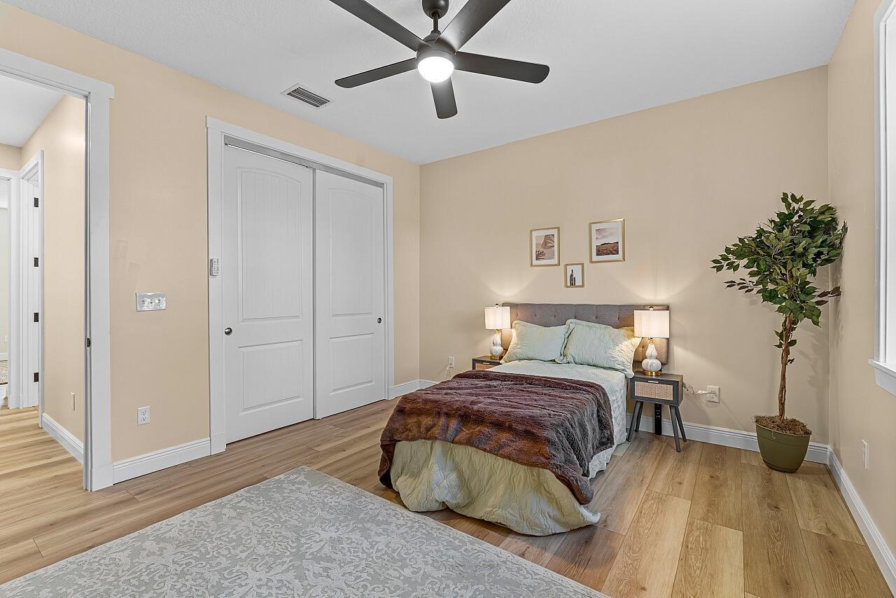 VERO LAKE ESTATES UNIT 5A - Residential