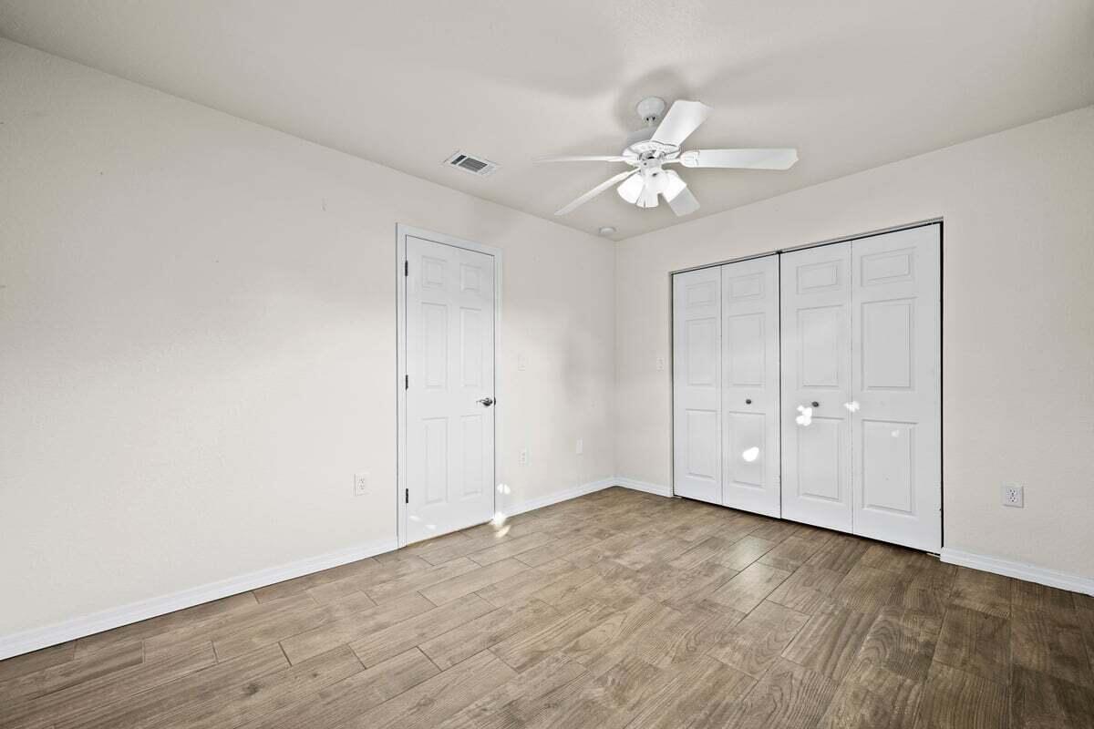 TROPICOLONY SUB - Residential Lease