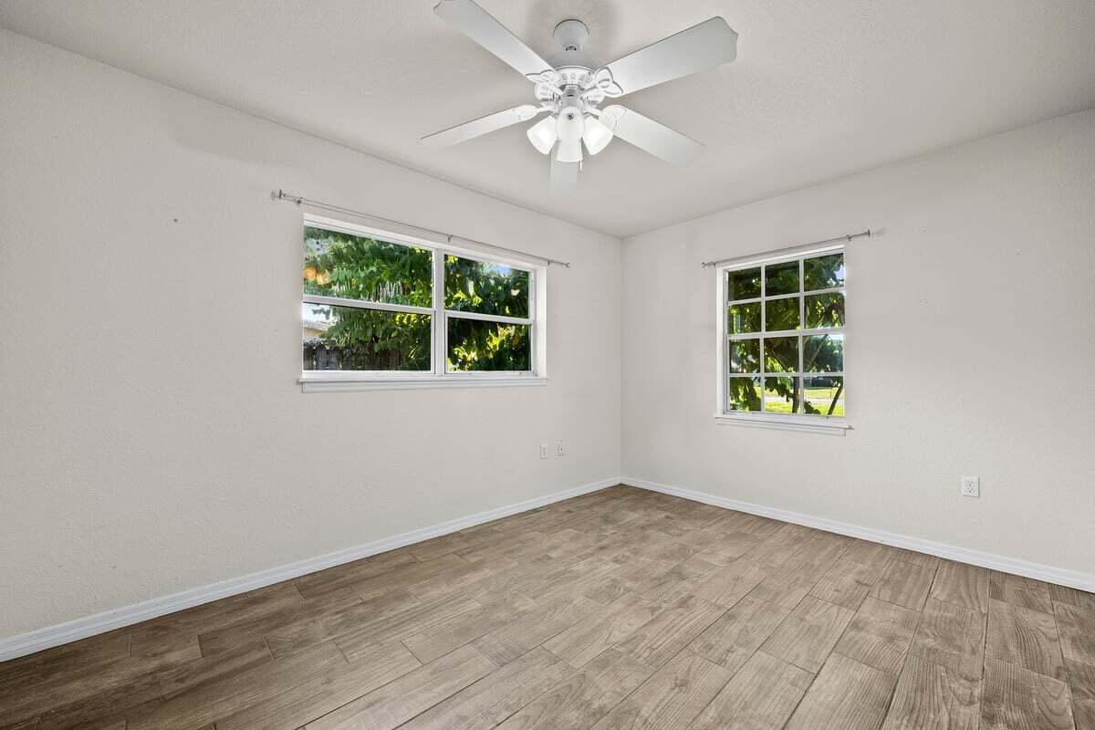 TROPICOLONY SUB - Residential Lease