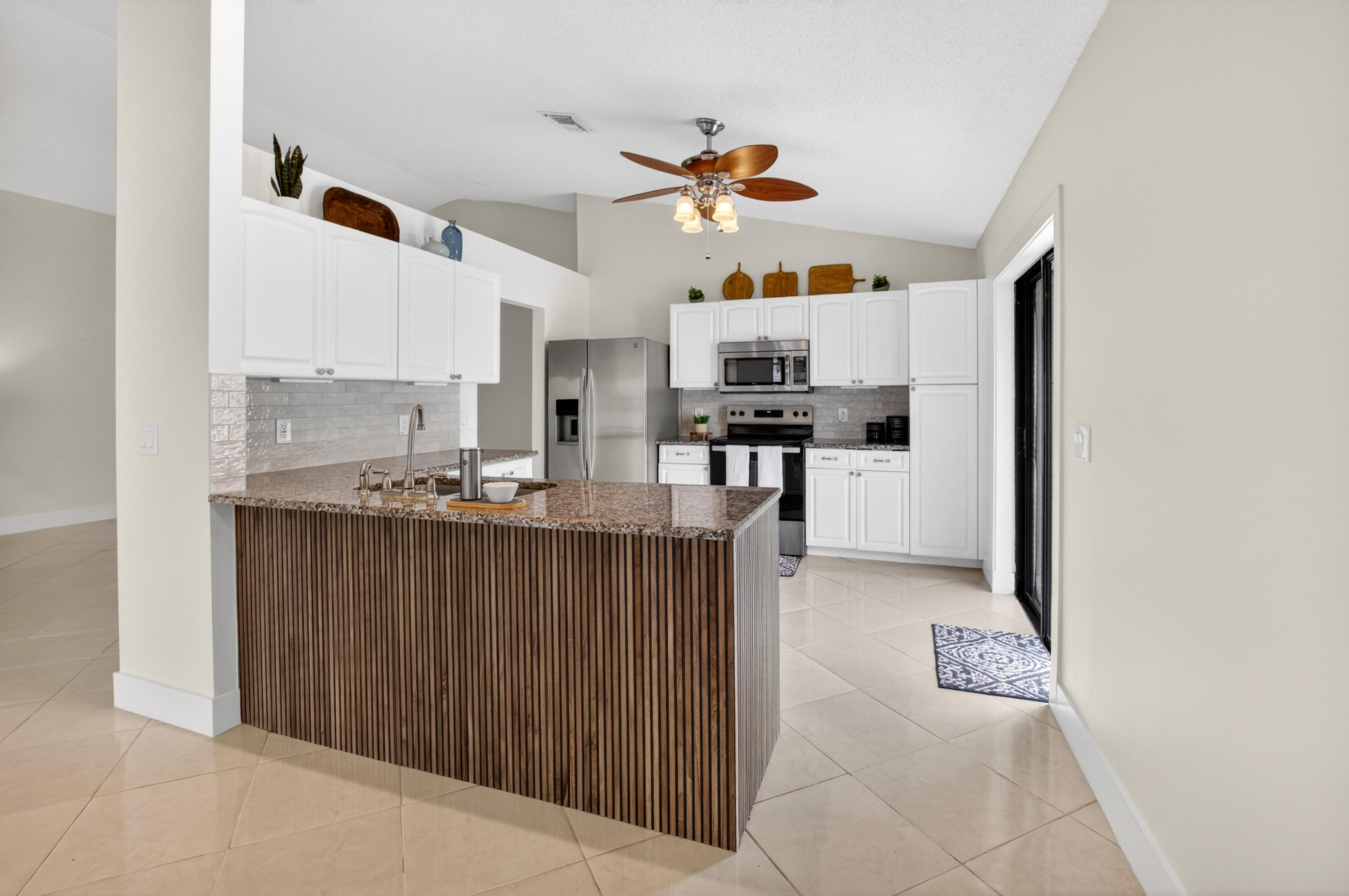 CITRUS TRAIL - Residential