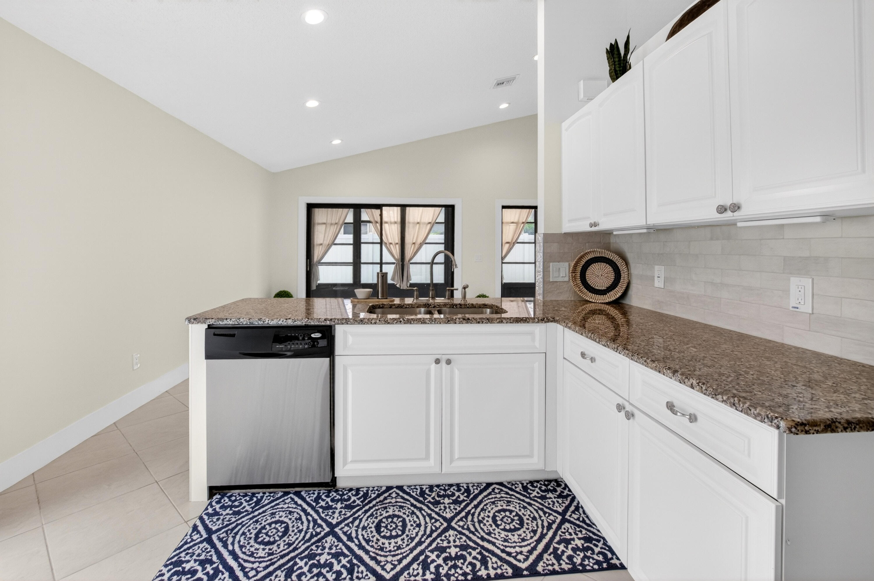 CITRUS TRAIL - Residential