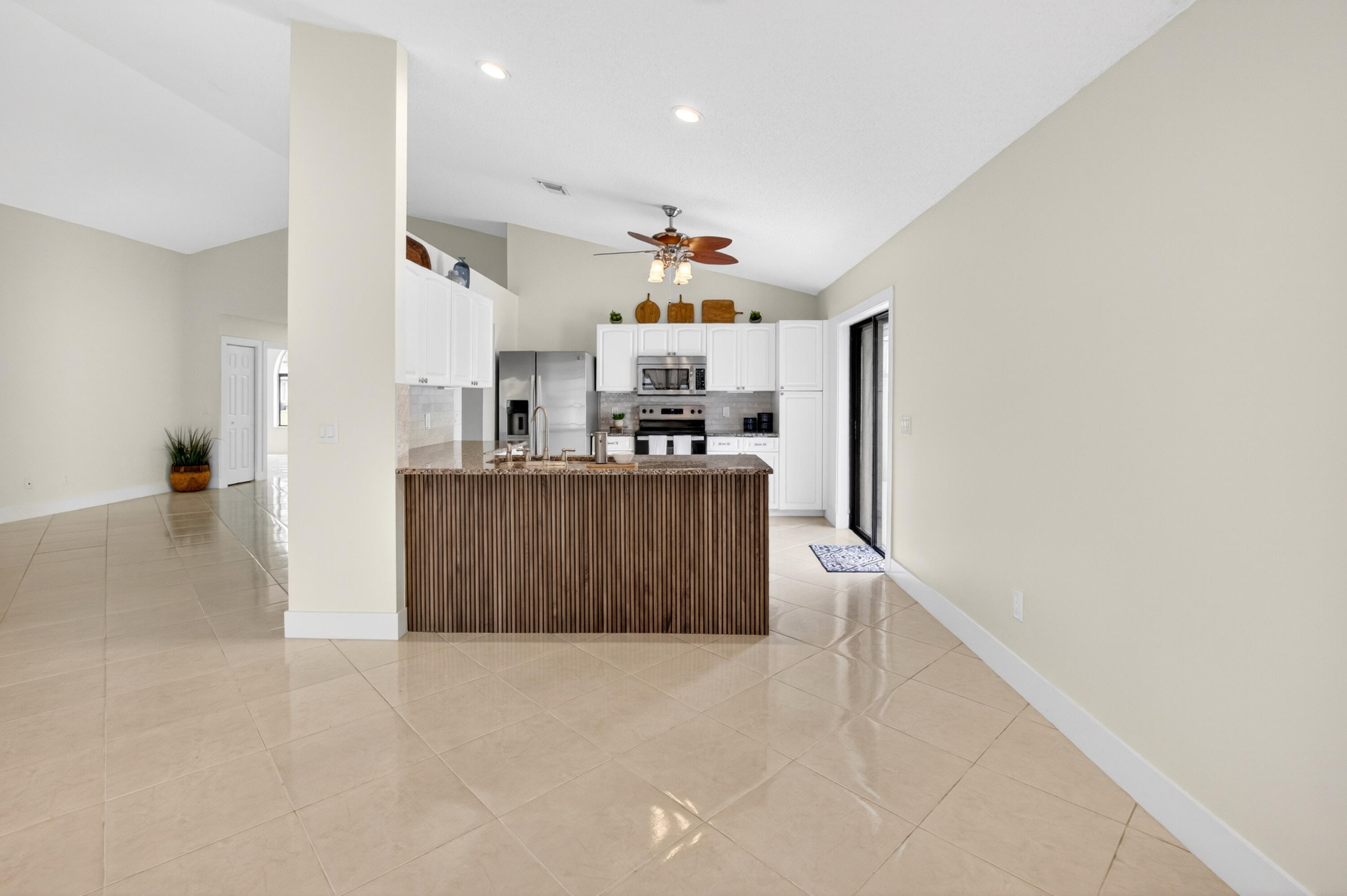 CITRUS TRAIL - Residential