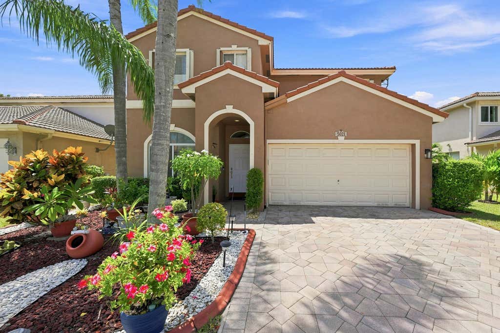 Photo of 5021 PEBBLEBROOK Terrace, Coconut Creek, FL 33073 (MLS # B26067688)