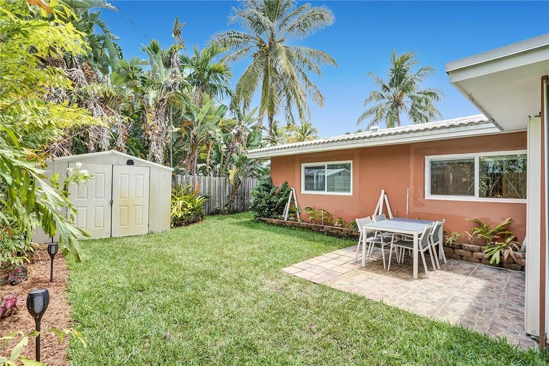 Coral Woods 33-25 B - Residential