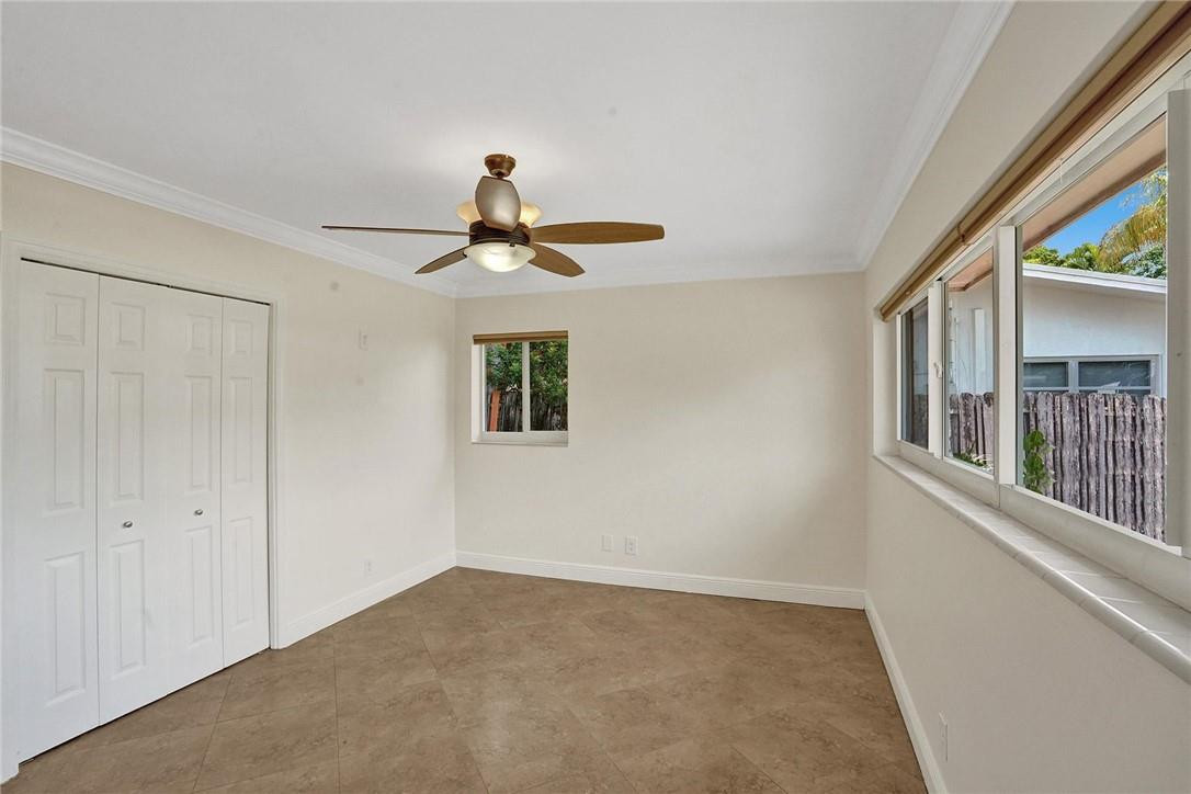 Coral Woods 33-25 B - Residential