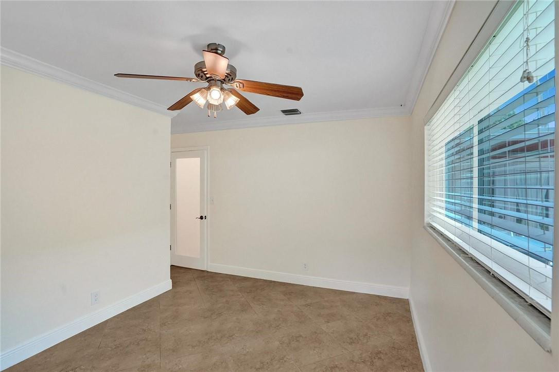 Coral Woods 33-25 B - Residential