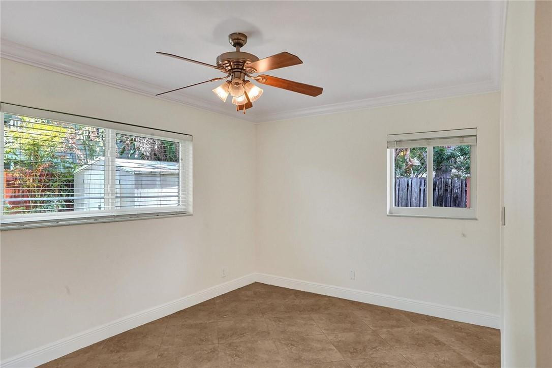 Coral Woods 33-25 B - Residential