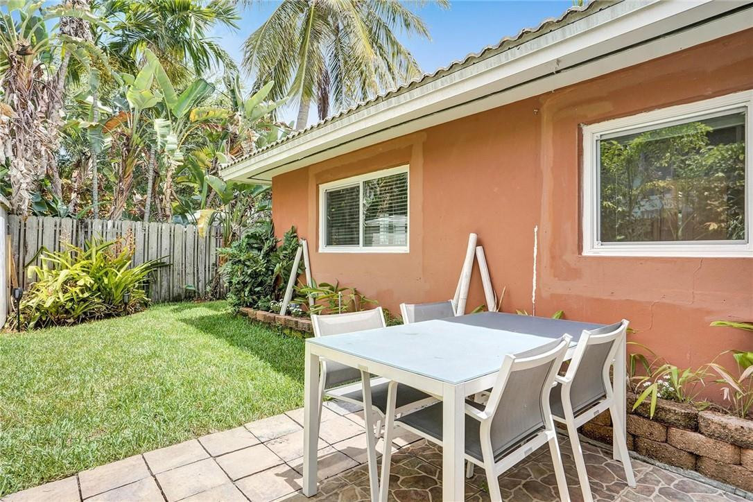 Coral Woods 33-25 B - Residential