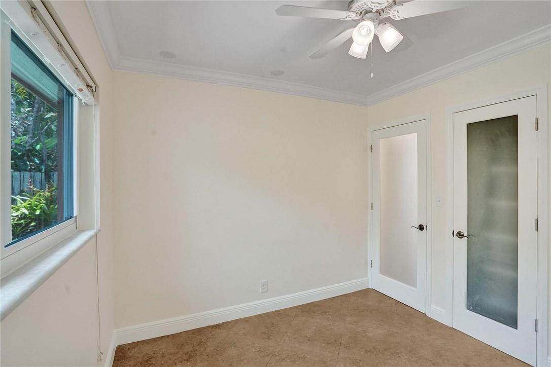 Coral Woods 33-25 B - Residential