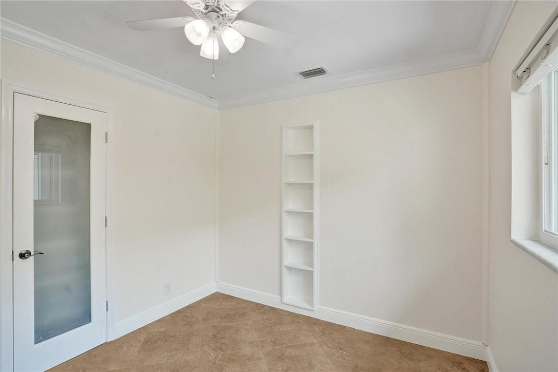 Coral Woods 33-25 B - Residential