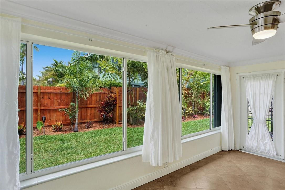 Coral Woods 33-25 B - Residential